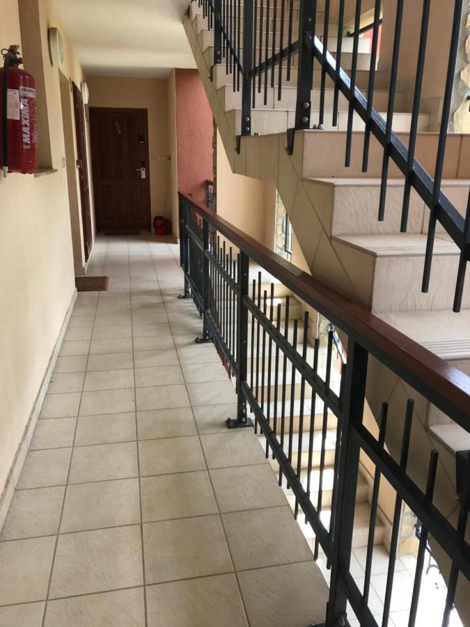 Lili Apartman Birdland Buekfuerdo Екстериор снимка
