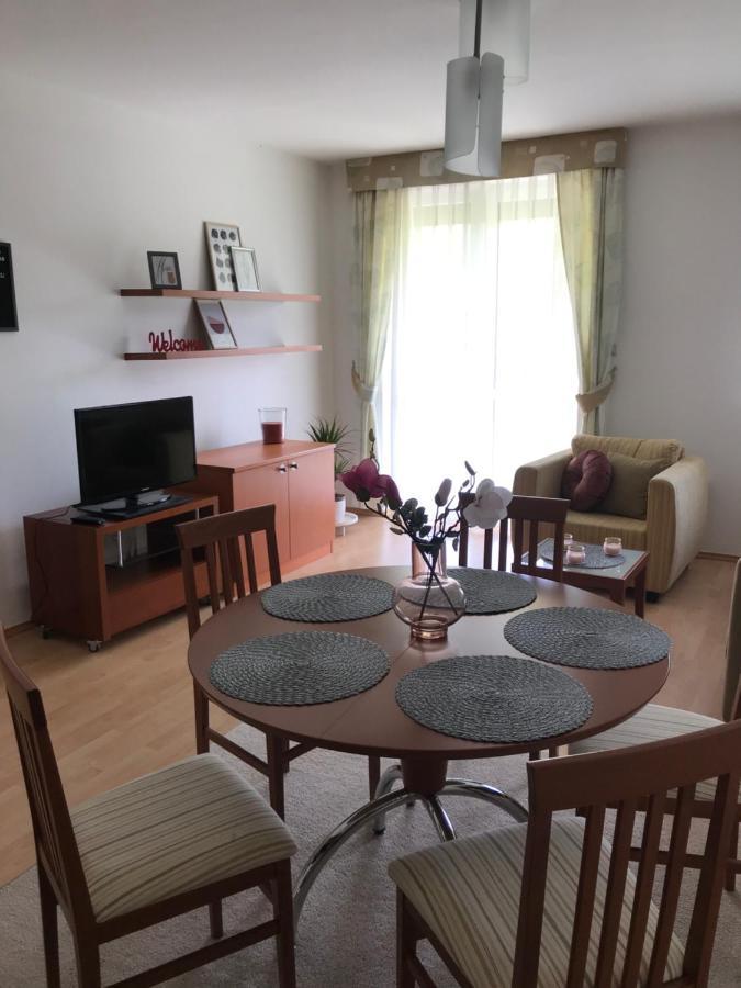Lili Apartman Birdland Buekfuerdo Екстериор снимка